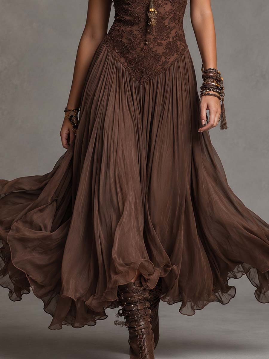 Amelie – Mørkebrun chiffon-maxikjole