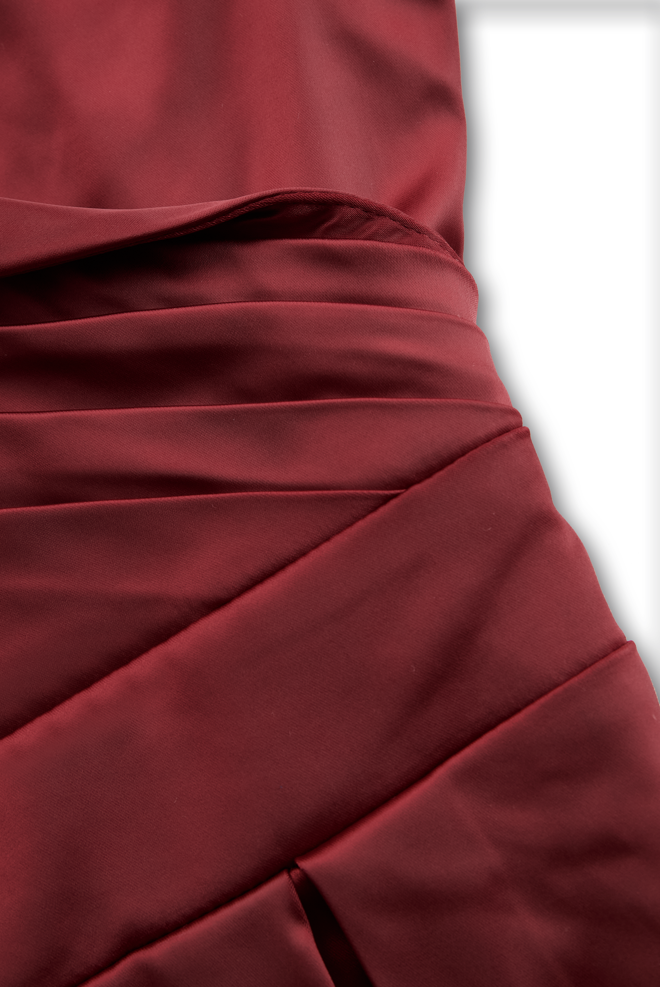 Vintage-inspireret midikjole i satin med draperet krave