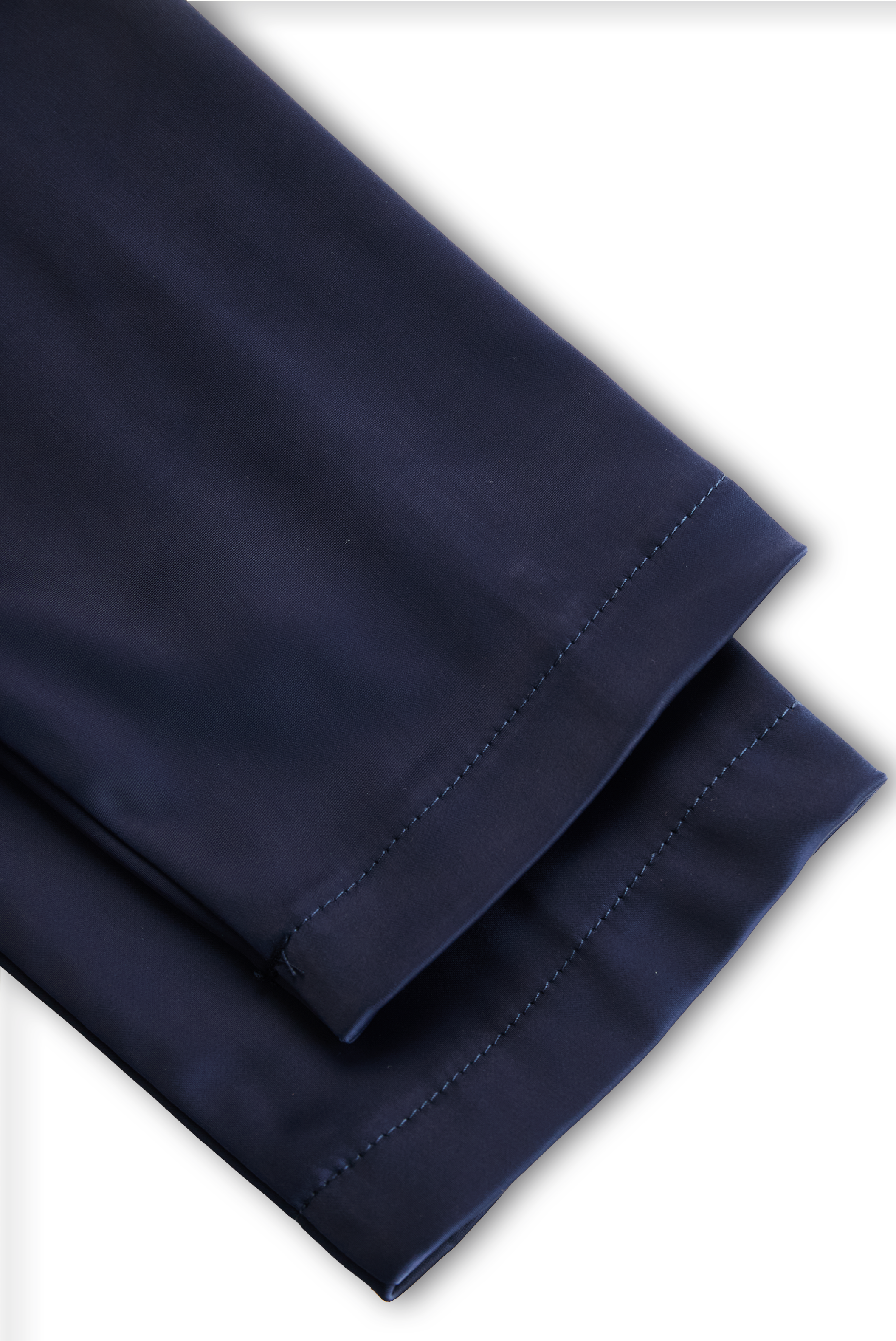 Vintage-inspireret midikjole i satin med draperet krave