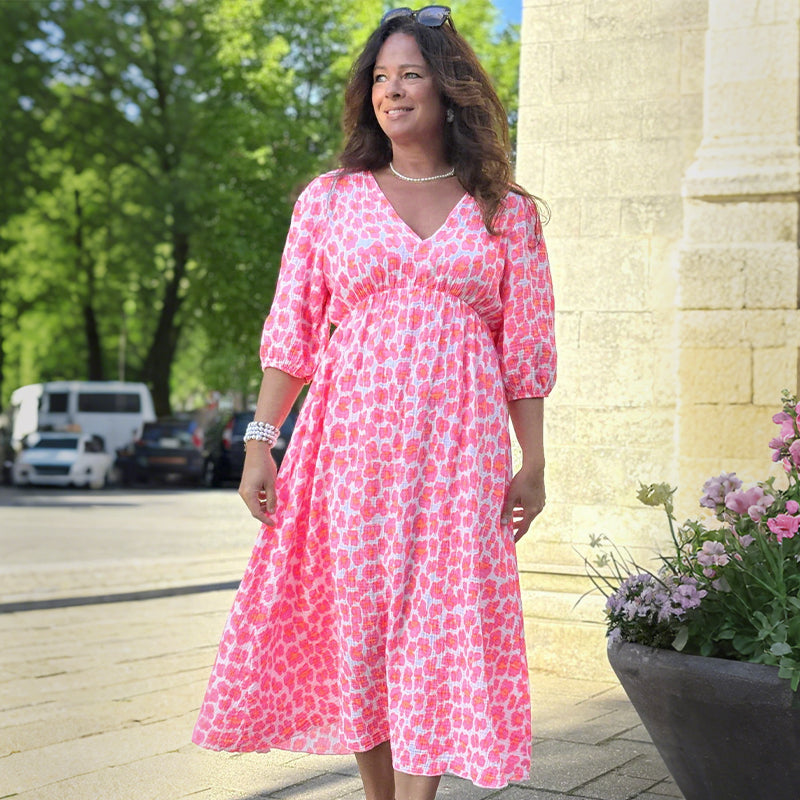 Sofie – Blomstret Sommerkjole med V-hals