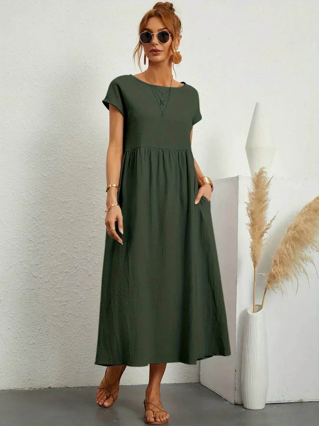 Gabrielle™ — Flydende midikjole med tidløs elegance