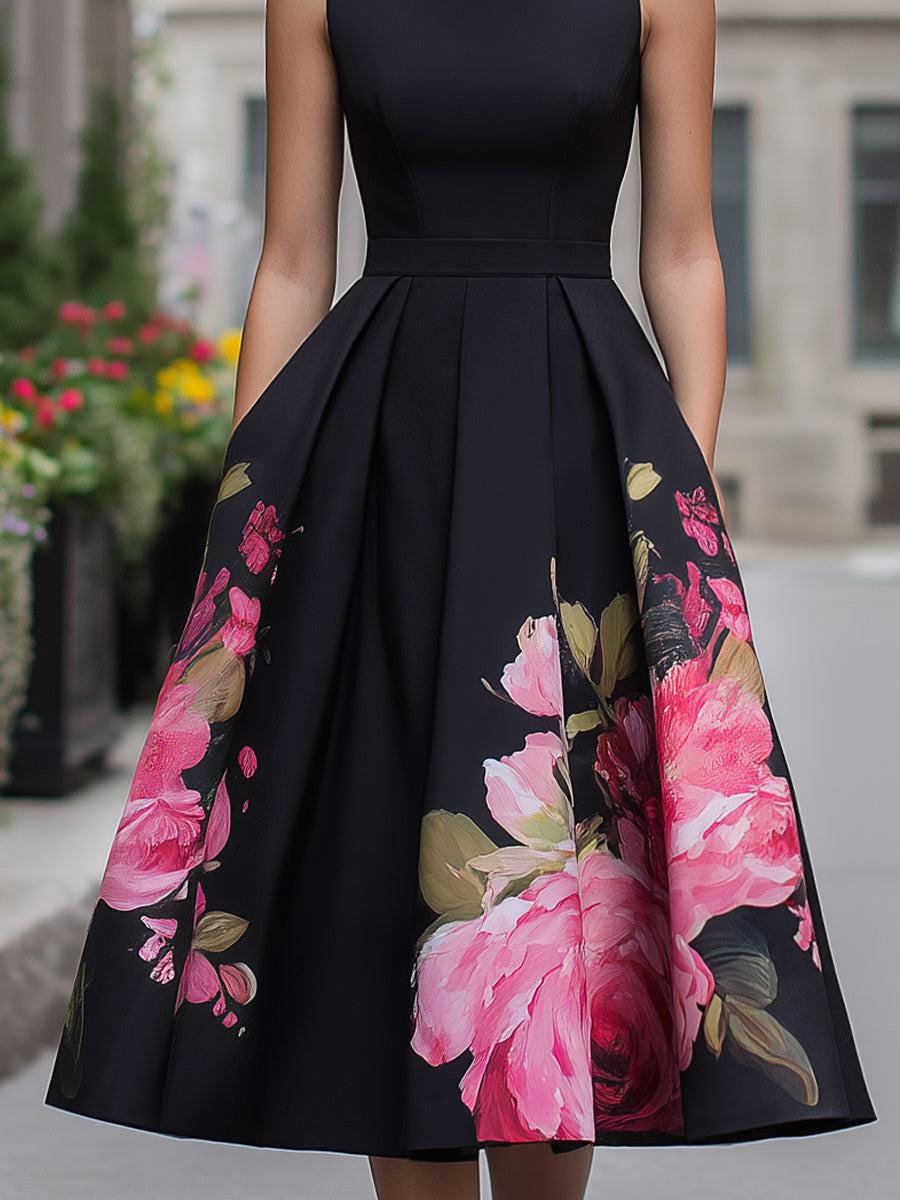 Elegant ærmeløs midikjole med blomsterprintet skørt