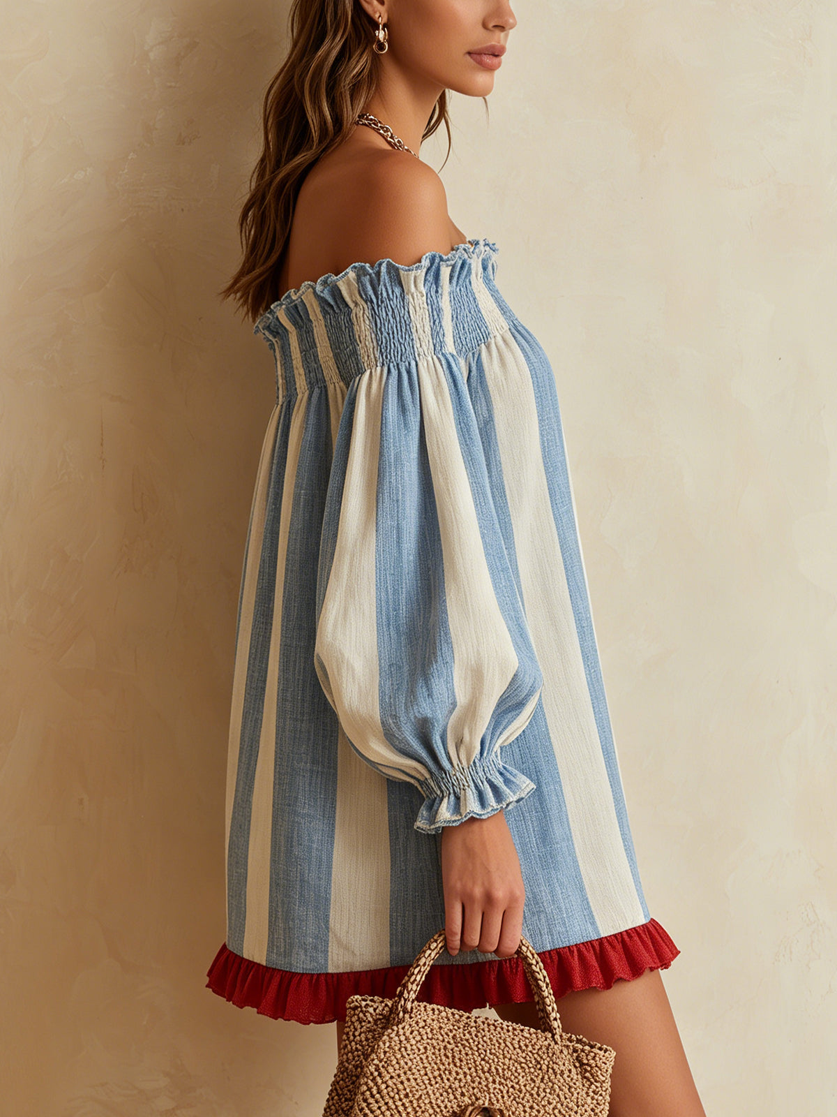 Ondine – Stribet off-shoulder-minikjole