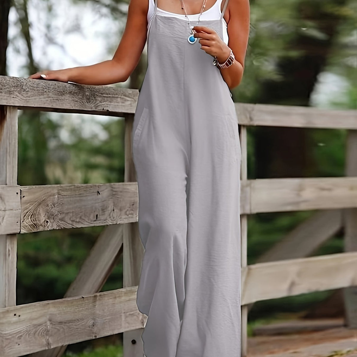 Eva | Ensfarvet jumpsuit