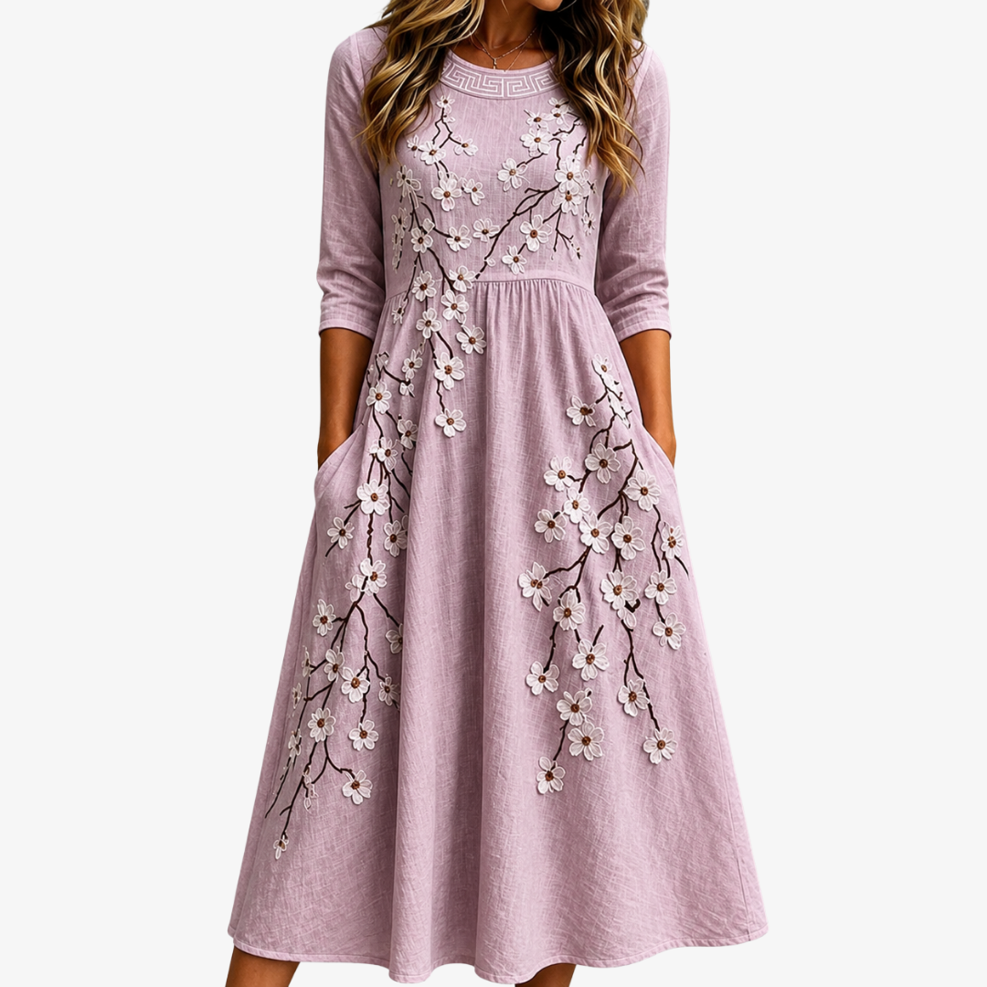 Blomstret midi-kjole i farven Blushing Orchard