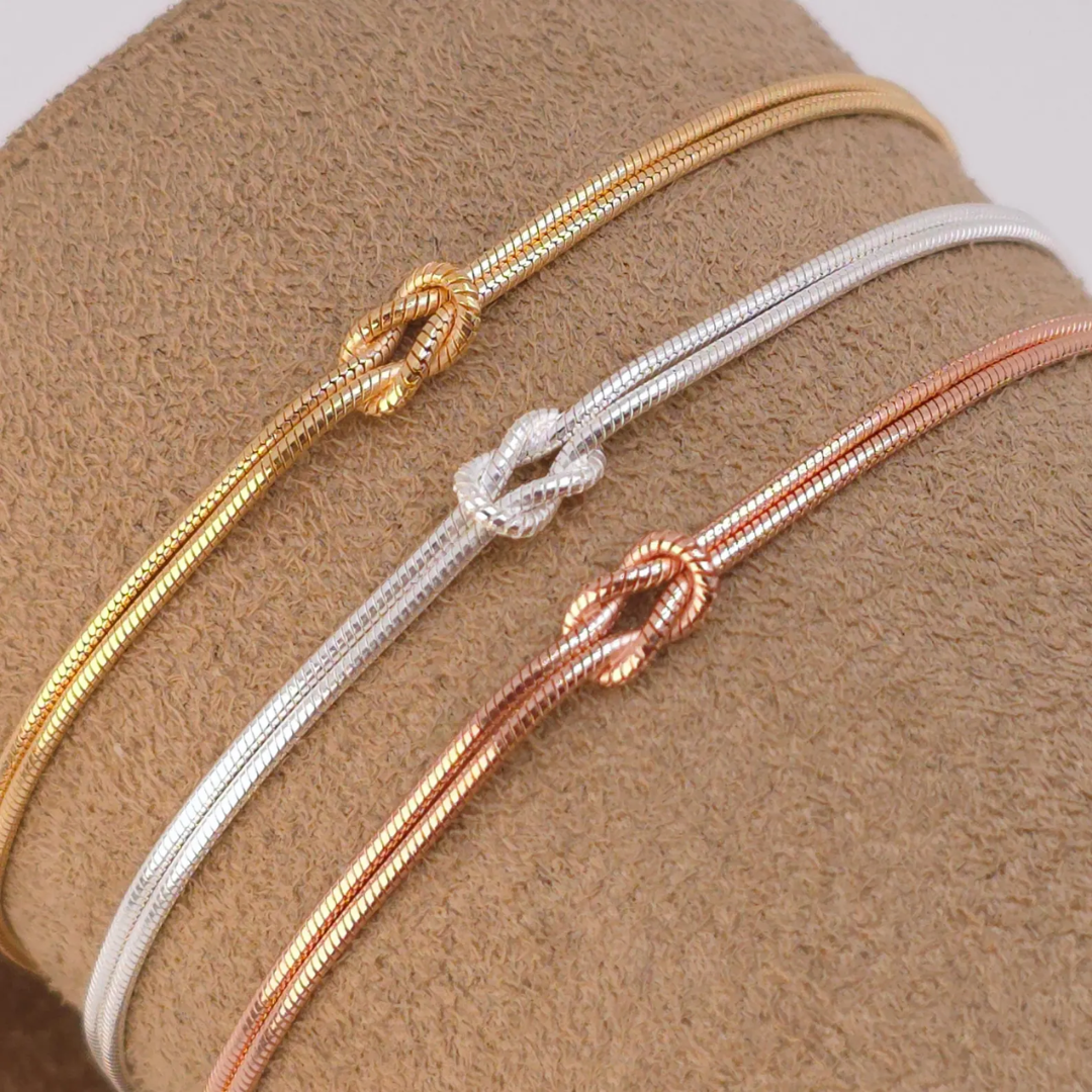 Eternal Knot-armbånd | Støt kampen mod brystkræft (1+1 GRATIS)