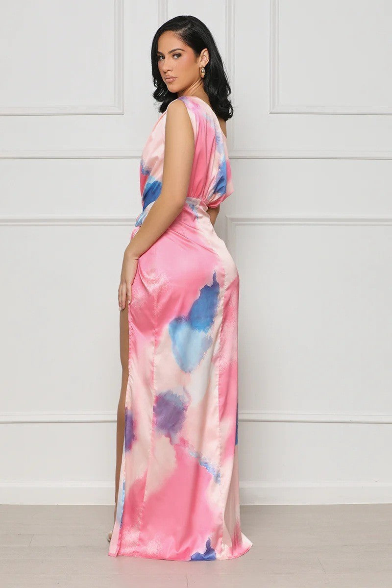 Lang asymmetrisk kjole med tie-dye-print