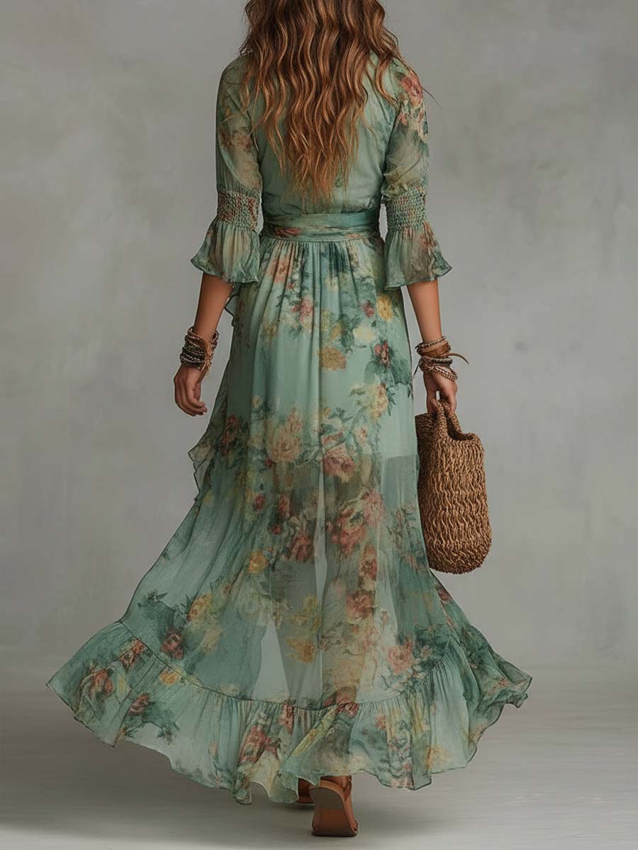 Aurora - lang boho-blomstret kjole med romantisk, asymmetrisk fald