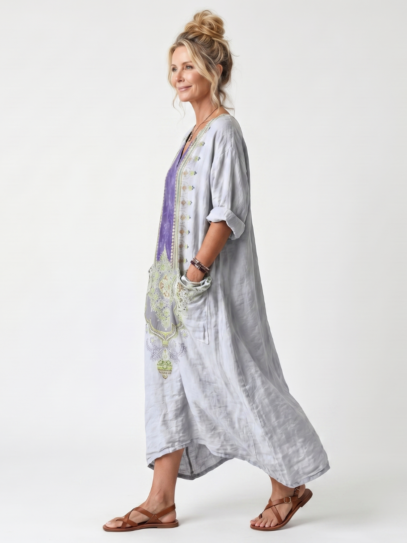 Raina | Midi-kjole med kontrastpaneler og broderet, oversized lomme
