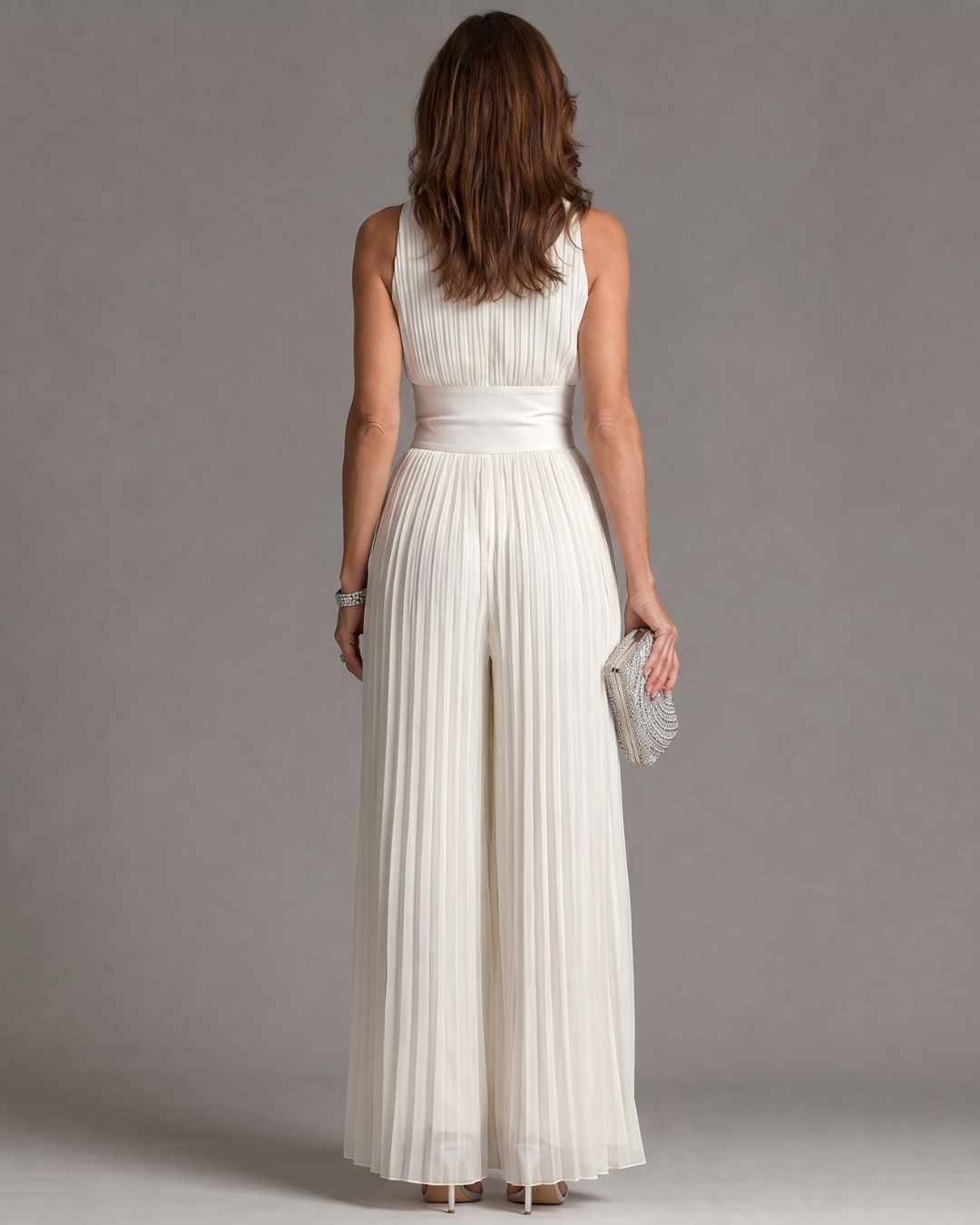 Zakira | Plisseret jumpsuit med midthals og brede ben