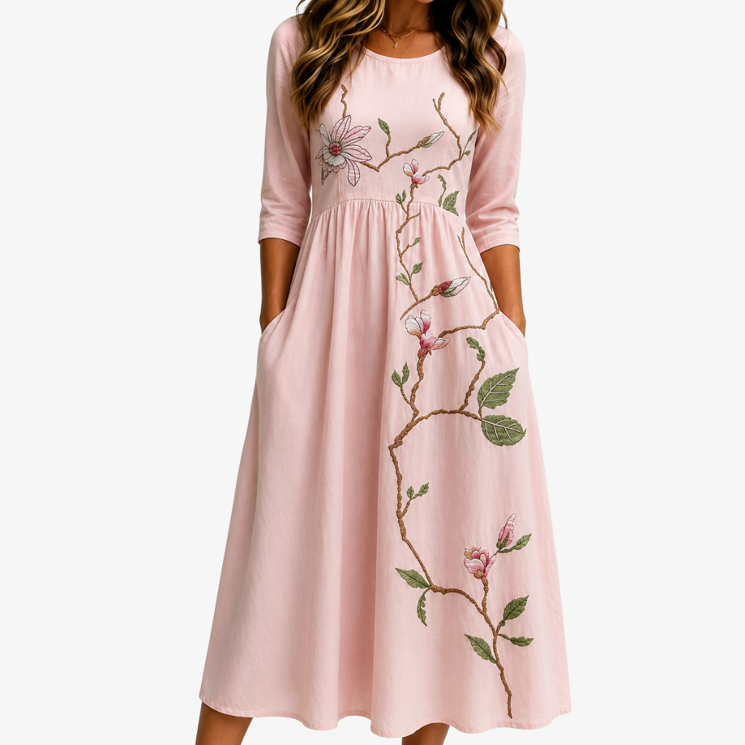Midi-kjole i farven Blush fra Magnolia Garden