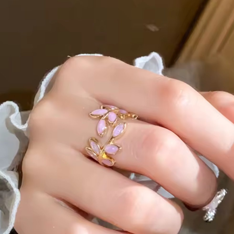 Ring med bladdesign | Sammen mod brystkræft (1+1 GRATIS)