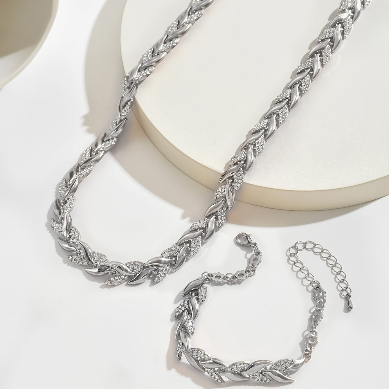 Amalie® | Håndlavet fiskehale-halskæde & armbåndssæt (2+1 Gratis)
