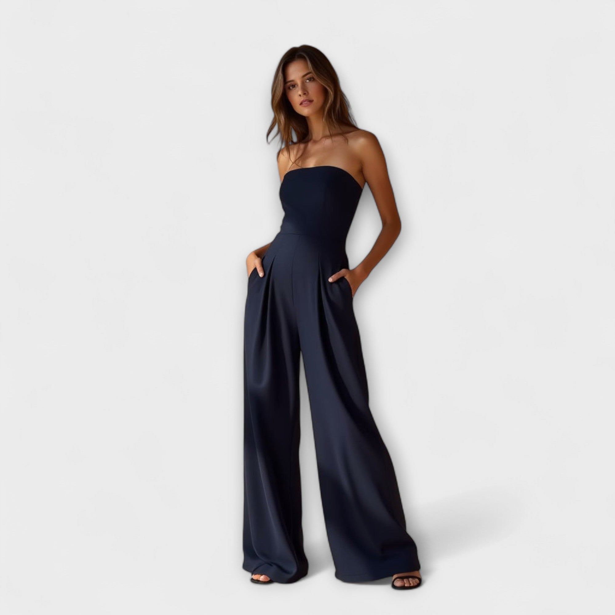 Kiora™ | Elegant stropløs jumpsuit