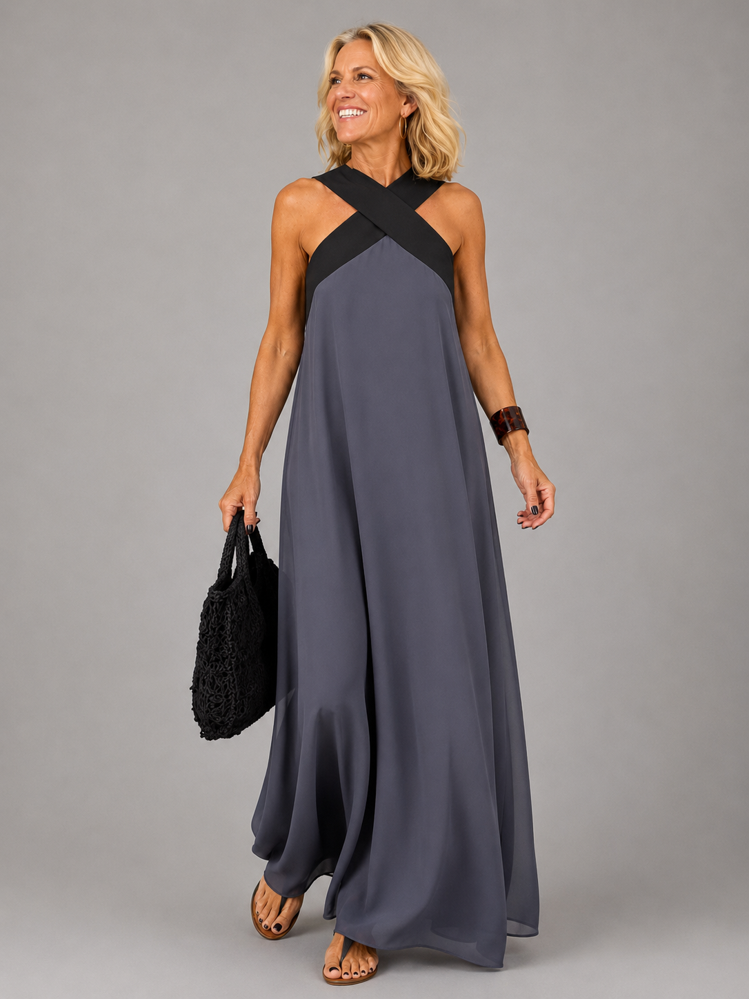 Velora™ | Cross Elegance-maxi-kjole