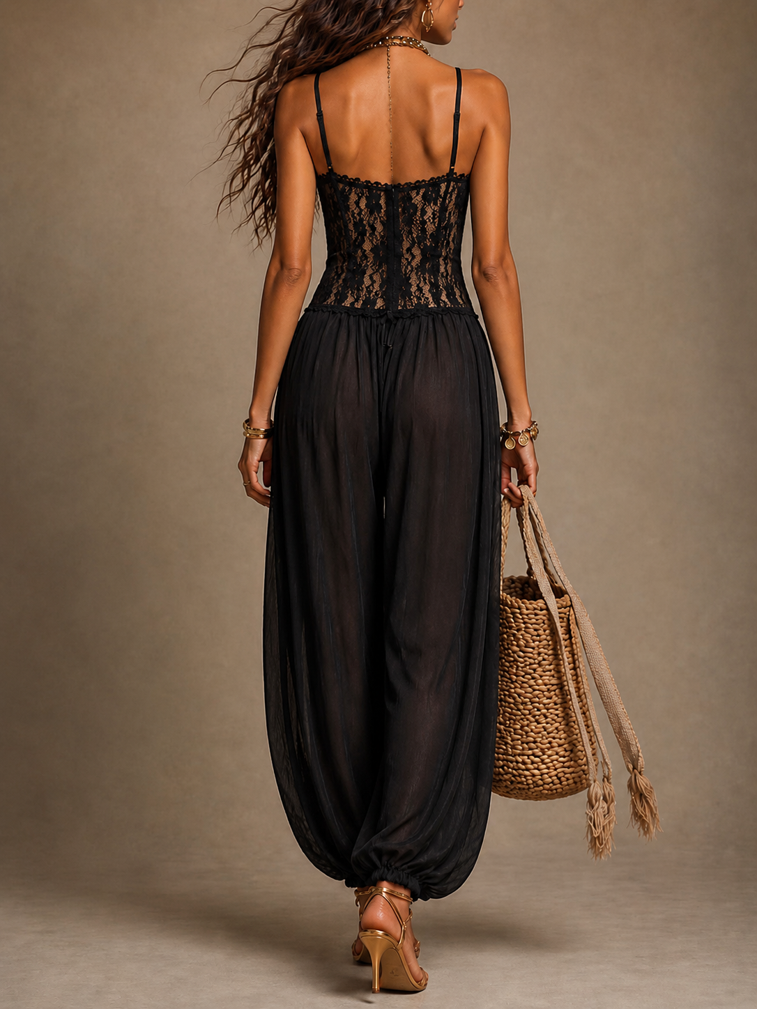 Élodie | Flydende halterneck-jumpsuit i blonde