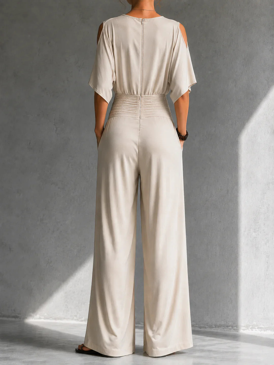 Alia | Elegant jumpsuit med wrap-look og brede ben