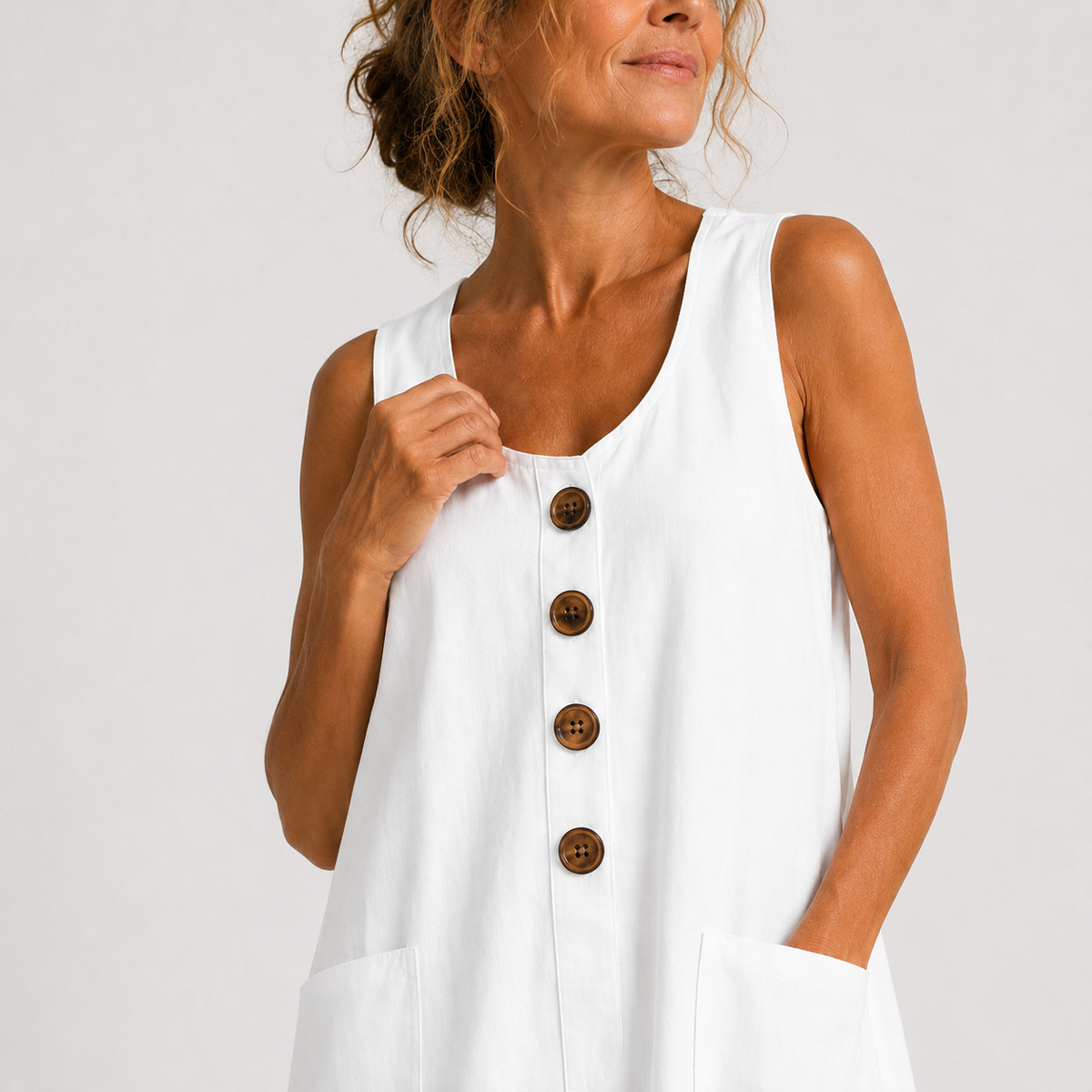 Maud – Elegant kjole med U-hals