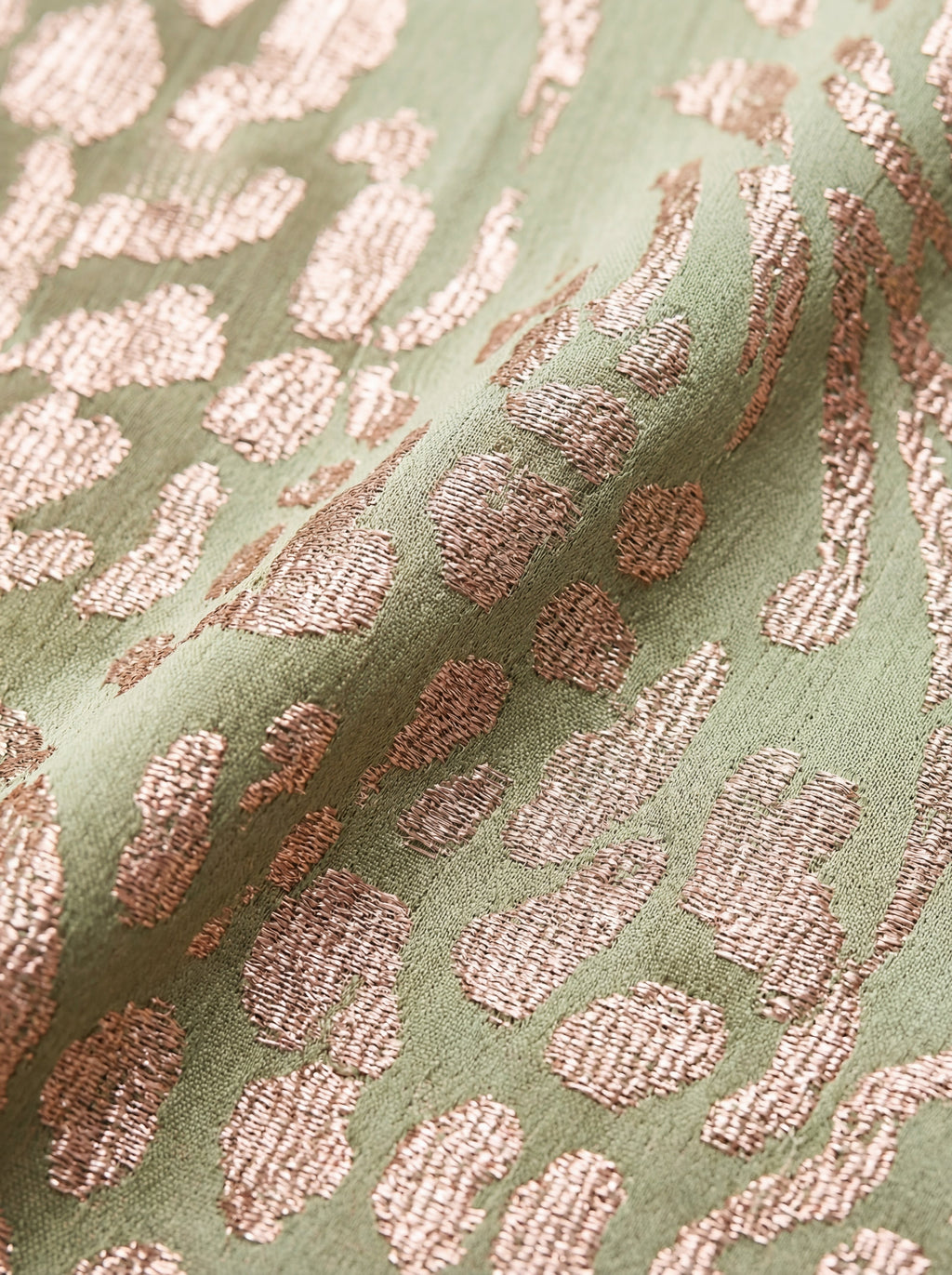 Antonella | Elegant kjole i let, faldende stof