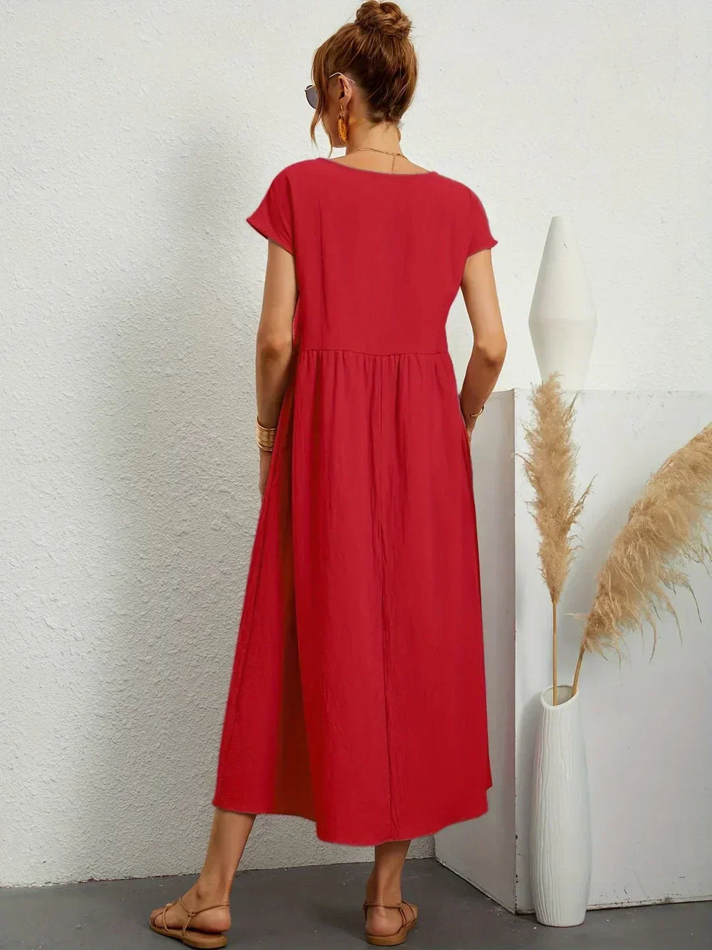 Gabrielle™ — Flydende midikjole med tidløs elegance