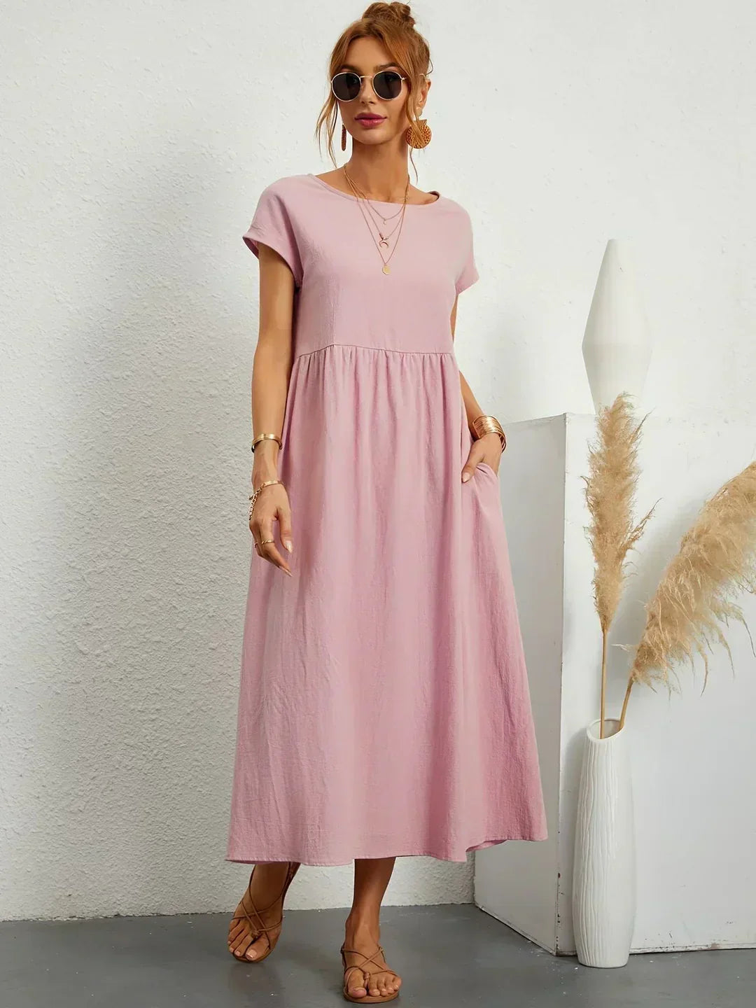 Gabrielle™ — Flydende midikjole med tidløs elegance