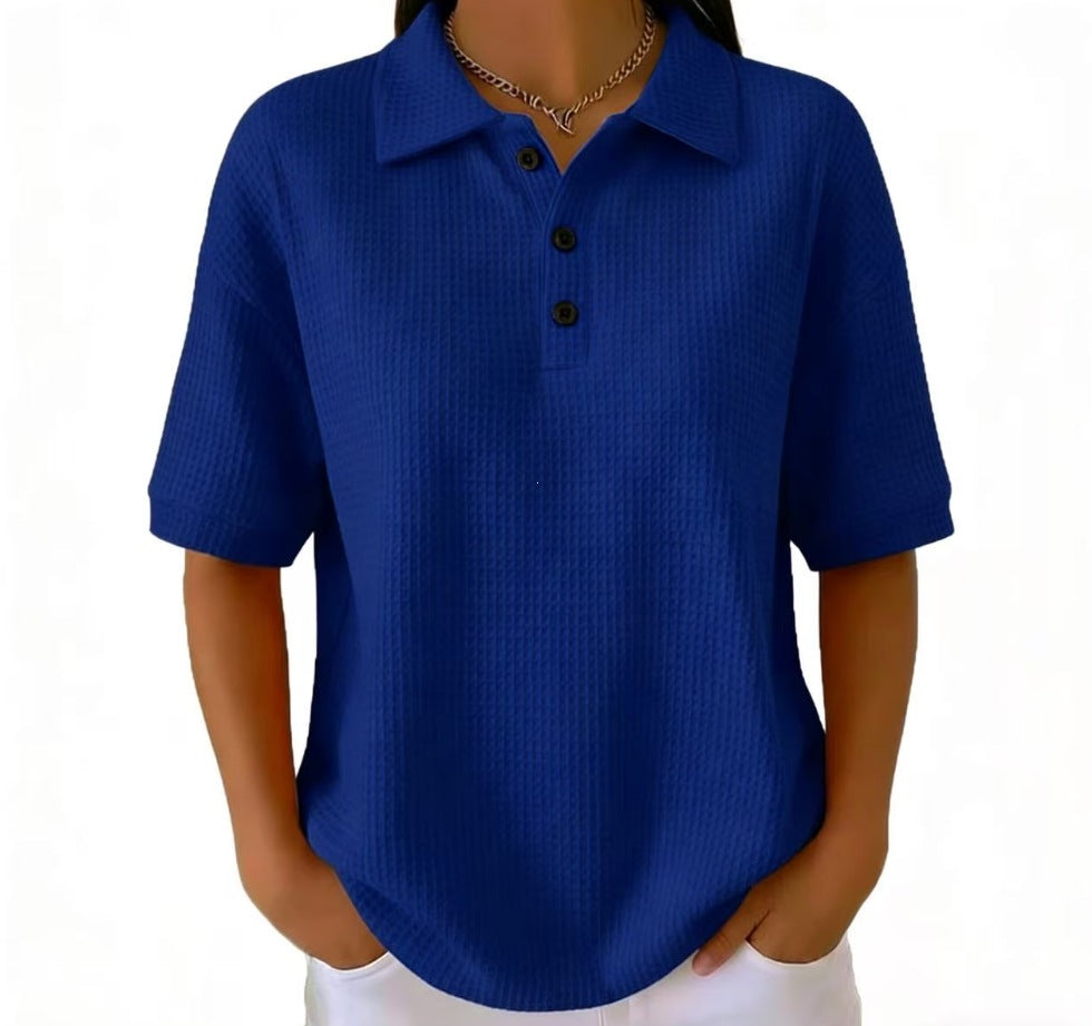 Celena– Komfortabel polo-bluse med vaffelstruktur