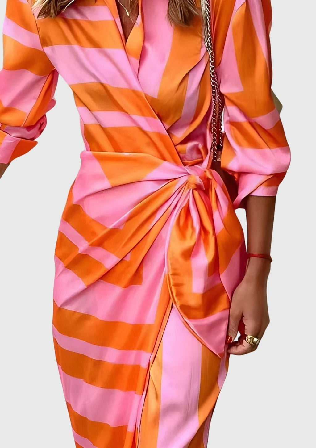 Everly | Elegant slå-om-kjole med print