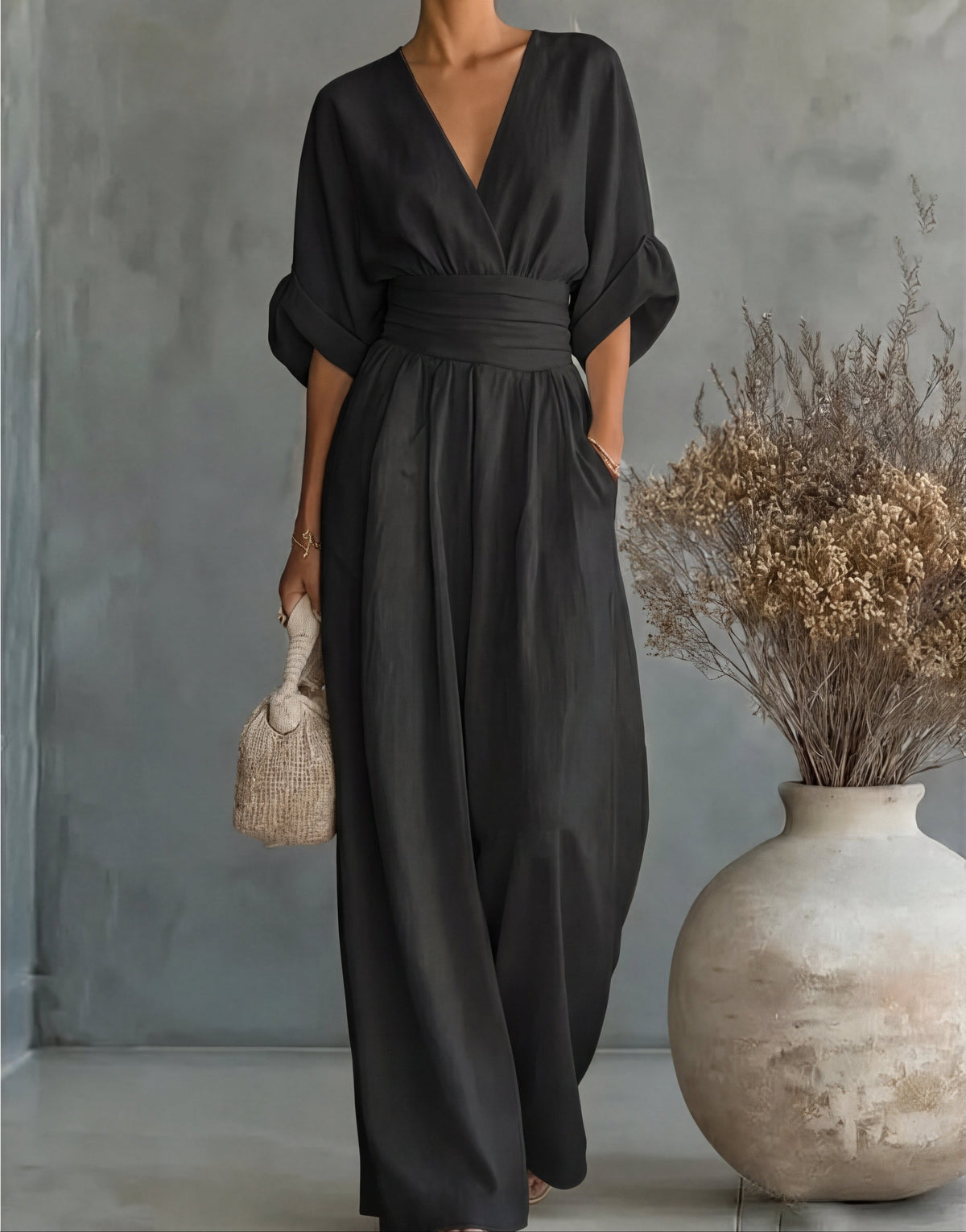 Noelia – Elegant jumpsuit med V-hals