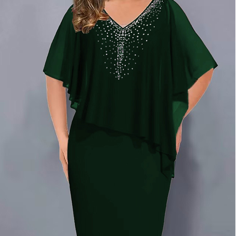 Vivia – Elegant capekjole med rhinsten